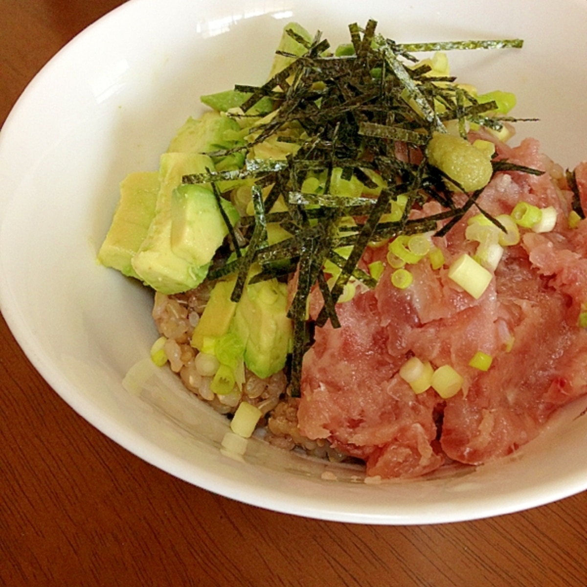 まぐろのすきみとアボカドの丼 レシピ 作り方 By Tukuyo93 楽天レシピ